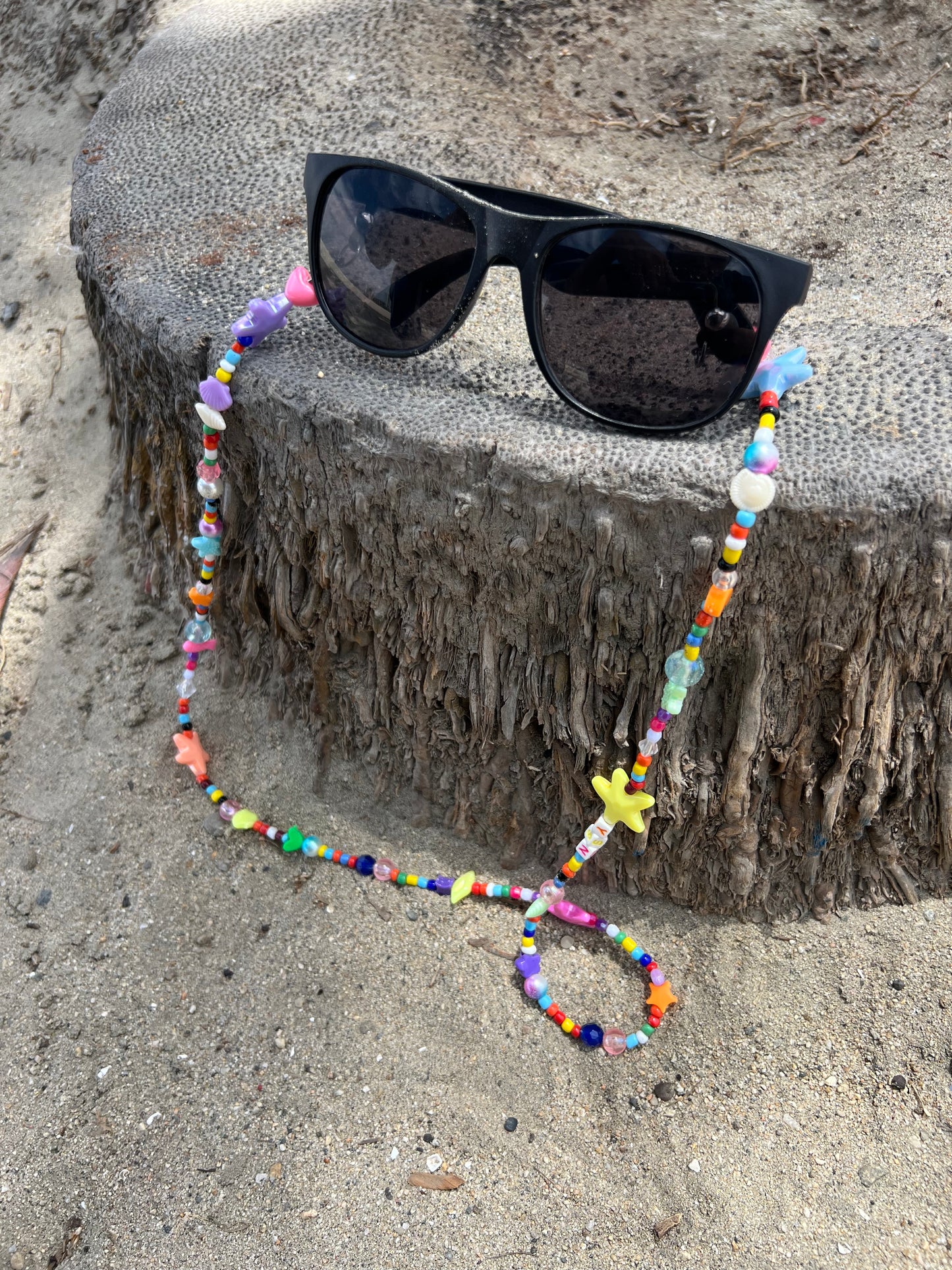 A1- NEW- Sunglasses Chain